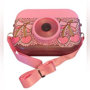 Adorable Pink Kids Camera Water Bottle with Heart and Bow Accents
